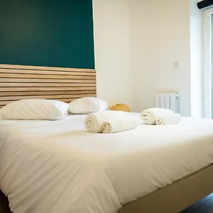 magnifique-t2-centre-ville-dernier-tage-avec-balcon.hotels-rhonealpes.com/